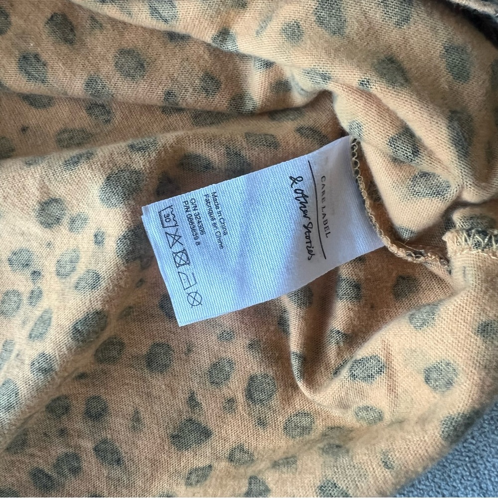 & Other Stories Leopard Ringer Tee - Picture 4 of 6
